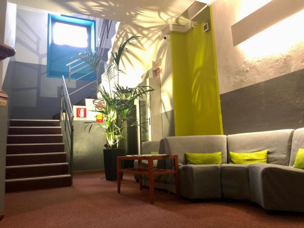 Room image 4